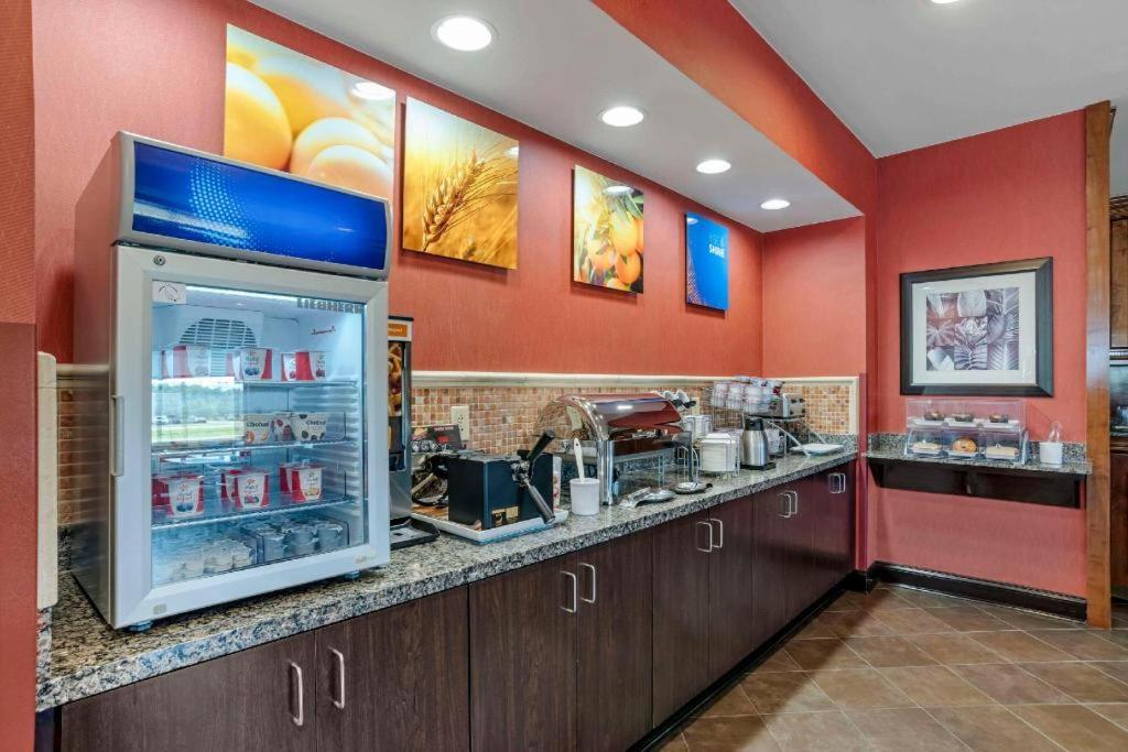 Comfort Suites Greenwood Exterior foto